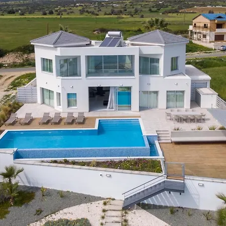 Mediterranean Dream Beachfront Villa *