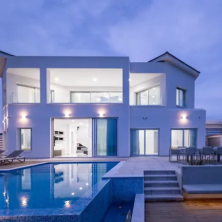 Mediterranean Dream Beachfront Villa *