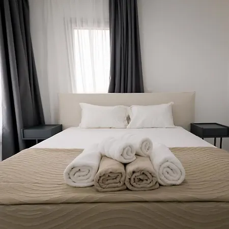 Mediterranean Dream Beachfront וילה