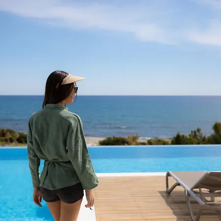 Mediterranean Dream Beachfront * Larnaca