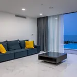 Mediterranean Dream Beachfront ヴィラ ラルナカ