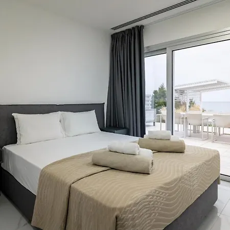 Mediterranean Dream Beachfront 빌라