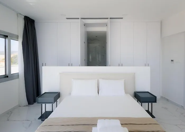 Villa Mediterranean Dream Beachfront Larnaka