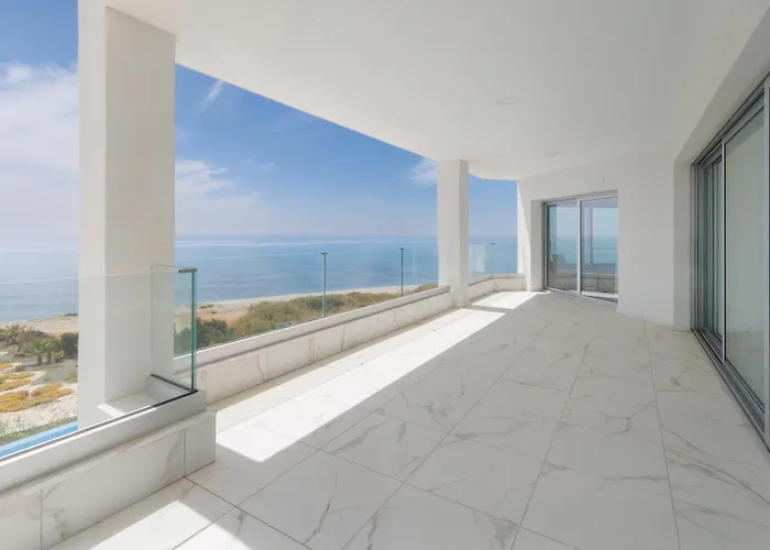 Mediterranean Dream Beachfront *