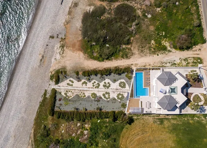 Mediterranean Dream Beachfront * Larnaka